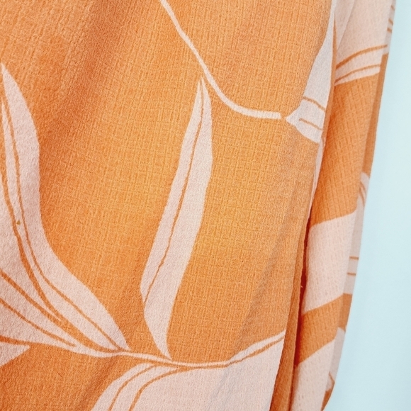 A New Day Two Tone Boho‎ Coral Tropical Flower Blouse - Picture 4 of 12